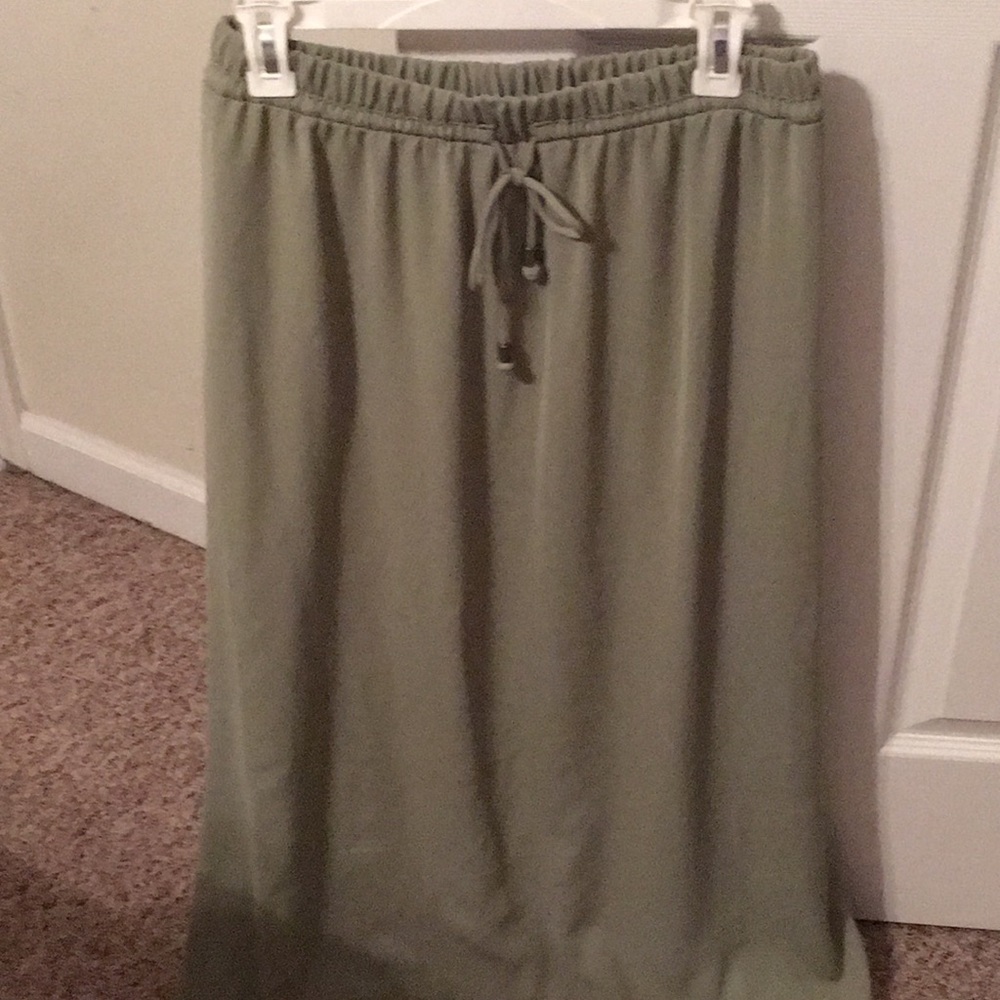 Long silky skirt